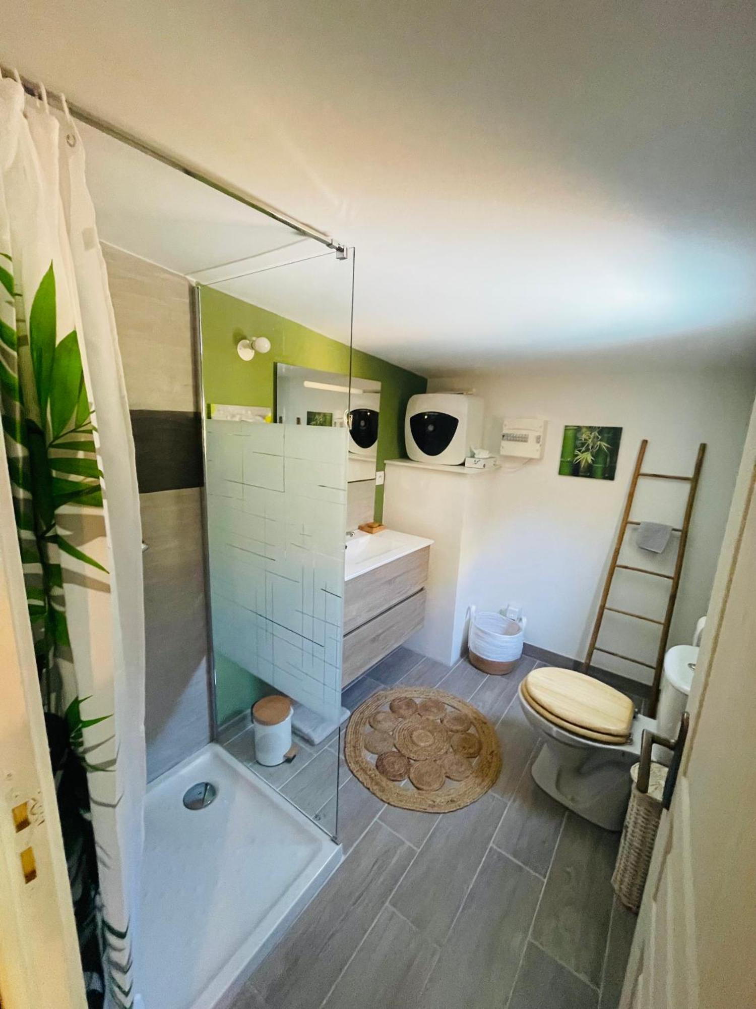 Suite Bambou Bien-Etre A Bali - Le Soleil Des Cevennes Saint-Jean-du-Gard Exterior foto