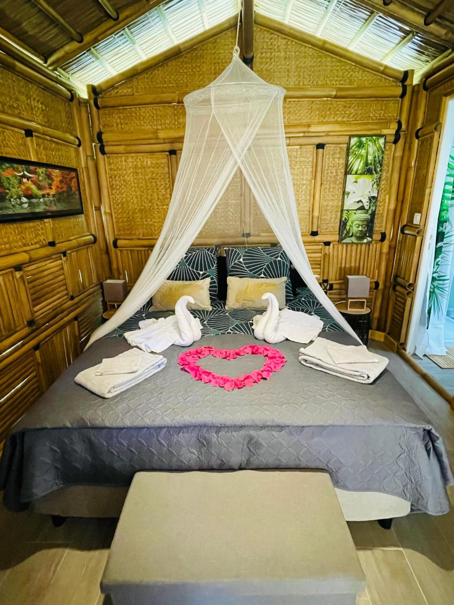 Suite Bambou Bien-Etre A Bali - Le Soleil Des Cevennes Saint-Jean-du-Gard Exterior foto